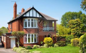 House at quatre Bornes Near Orchard